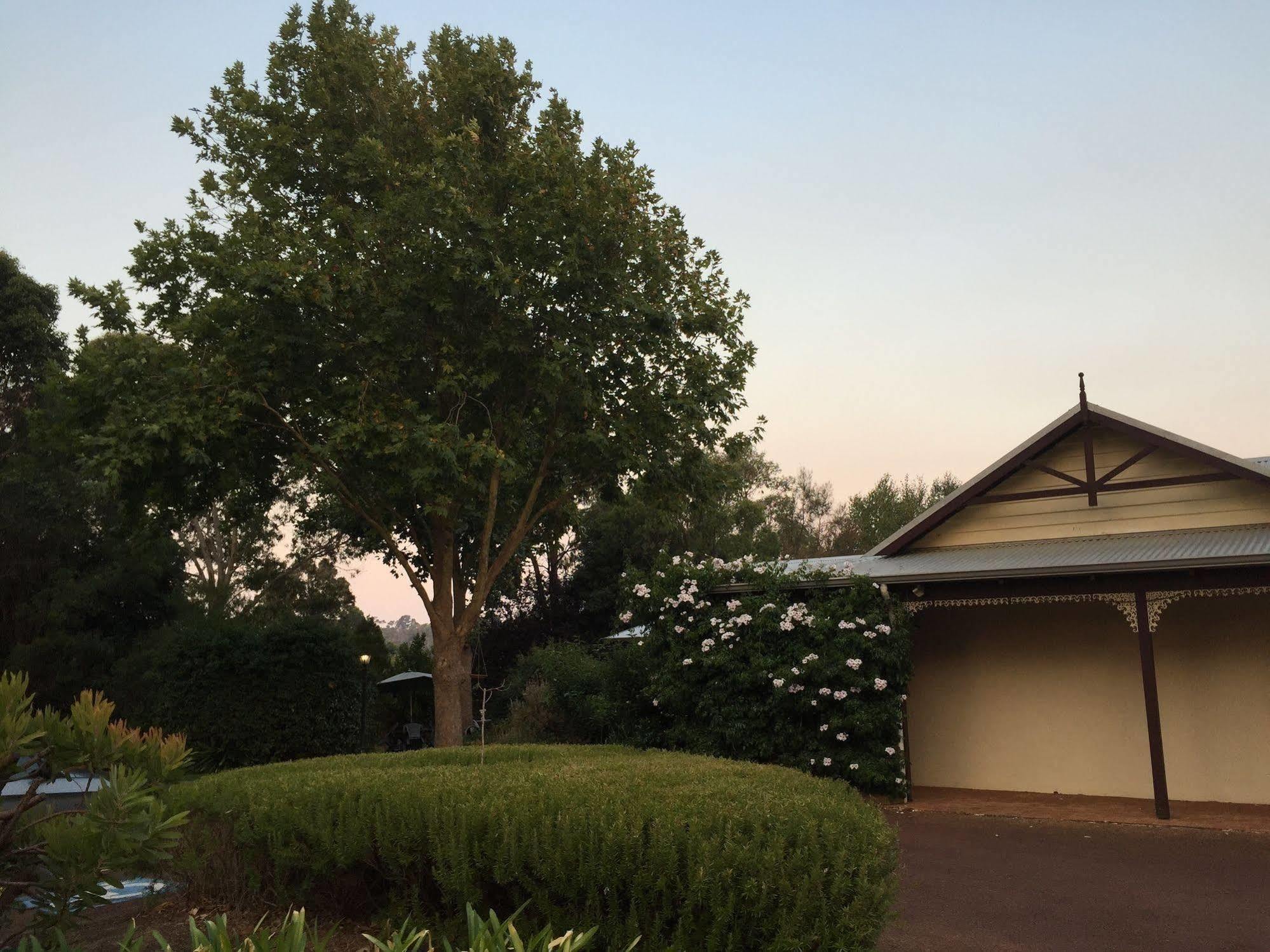 The Noble Grape Guesthouse Cowaramup Экстерьер фото